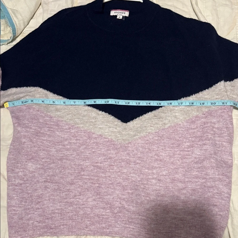 Andrée by Unit Women’s Chevron Colorblock Sweater – Navy, Cream & Blush Size M - Picture 5 of 7